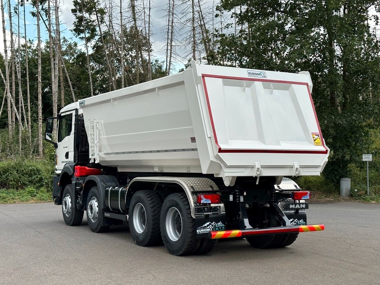 MAN TGS 41.440 8x4 EuromixMTP Mulden-Kipper - Kiper: slika MAN TGS 41.440 8x4 EuromixMTP Mulden-Kipper - Kiper MAN TGS 41.440 8x4 EuromixMTP Mulden-Kipper - Kiper: slika MAN TGS 41.440 8x4 EuromixMTP Mulden-Kipper - Kiper