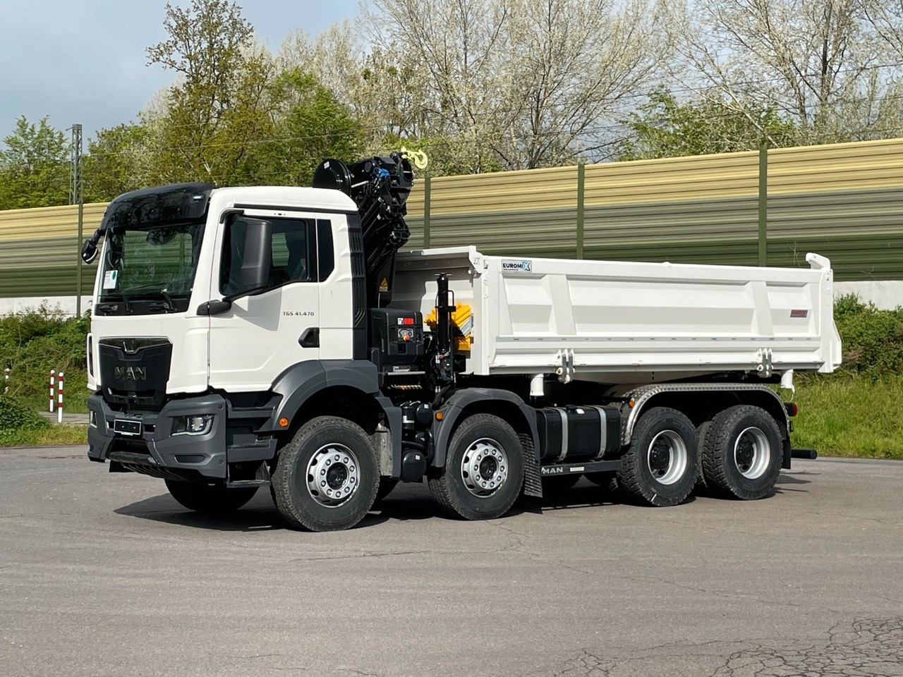 MAN TGS 41.480 8x4/Euro6e Euromix Kipper Hiab 228-6 - Kiper, Kamion s kranom: slika MAN TGS 41.480 8x4/Euro6e Euromix Kipper Hiab 228-6 - Kiper, Kamion s kranom MAN TGS 41.480 8x4/Euro6e Euromix Kipper Hiab 228-6 - Kiper, Kamion s kranom: slika MAN TGS 41.480 8x4/Euro6e Euromix Kipper Hiab 228-6 - Kiper, Kamion s kranom