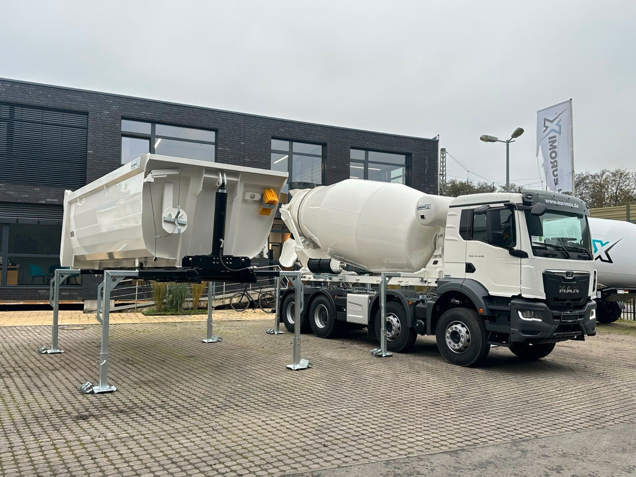 MAN TGS 41.480 8x4 WECHSELSYSTEM KIPPER+MISCHER - Automješalica, Karoserija kipera: slika MAN TGS 41.480 8x4 WECHSELSYSTEM KIPPER+MISCHER - Automješalica, Karoserija kipera MAN TGS 41.480 8x4 WECHSELSYSTEM KIPPER+MISCHER - Automješalica, Karoserija kipera: slika MAN TGS 41.480 8x4 WECHSELSYSTEM KIPPER+MISCHER - Automješalica, Karoserija kipera