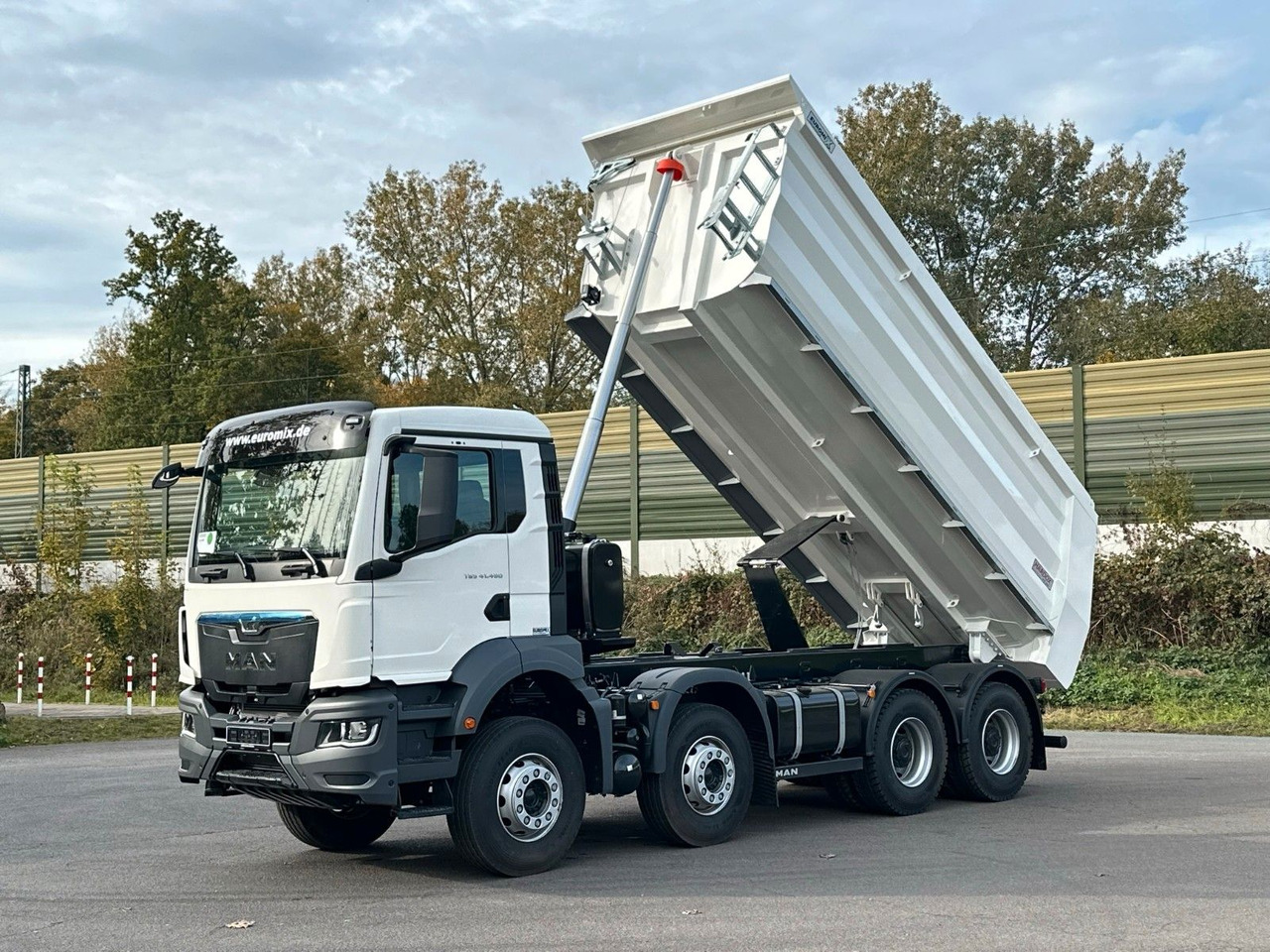 MAN TGS 41.520 BB 8X4 Euromix Retarder - Kiper: slika MAN TGS 41.520 BB 8X4 Euromix Retarder - Kiper MAN TGS 41.520 BB 8X4 Euromix Retarder - Kiper: slika MAN TGS 41.520 BB 8X4 Euromix Retarder - Kiper