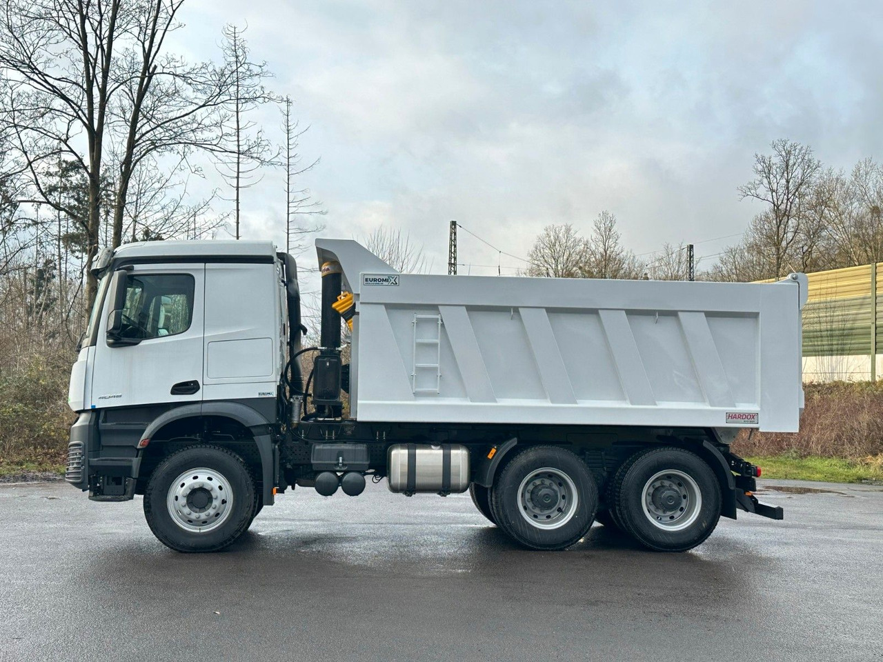 Mercedes-Benz 4048 6X4 Arcos 5 EuromixMTP Dumper Kipper - Kiper: slika Mercedes-Benz 4048 6X4 Arcos 5 EuromixMTP Dumper Kipper - Kiper Mercedes-Benz 4048 6X4 Arcos 5 EuromixMTP Dumper Kipper - Kiper: slika Mercedes-Benz 4048 6X4 Arcos 5 EuromixMTP Dumper Kipper - Kiper