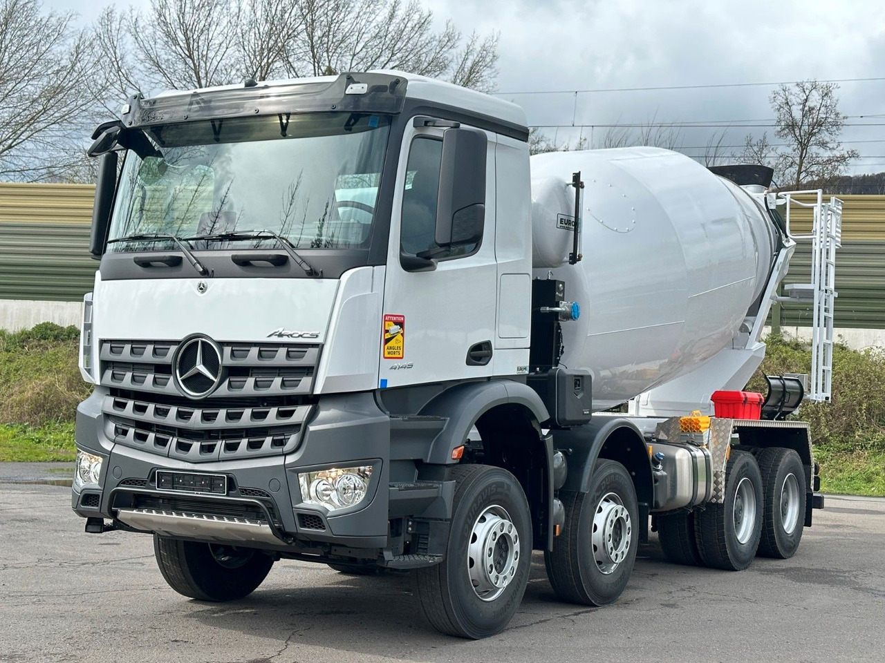 Mercedes-Benz 4145 8X4 EuromixMTP EM 10 Fahrmischer - Automješalica: slika Mercedes-Benz 4145 8X4 EuromixMTP EM 10 Fahrmischer - Automješalica Mercedes-Benz 4145 8X4 EuromixMTP EM 10 Fahrmischer - Automješalica: slika Mercedes-Benz 4145 8X4 EuromixMTP EM 10 Fahrmischer - Automješalica