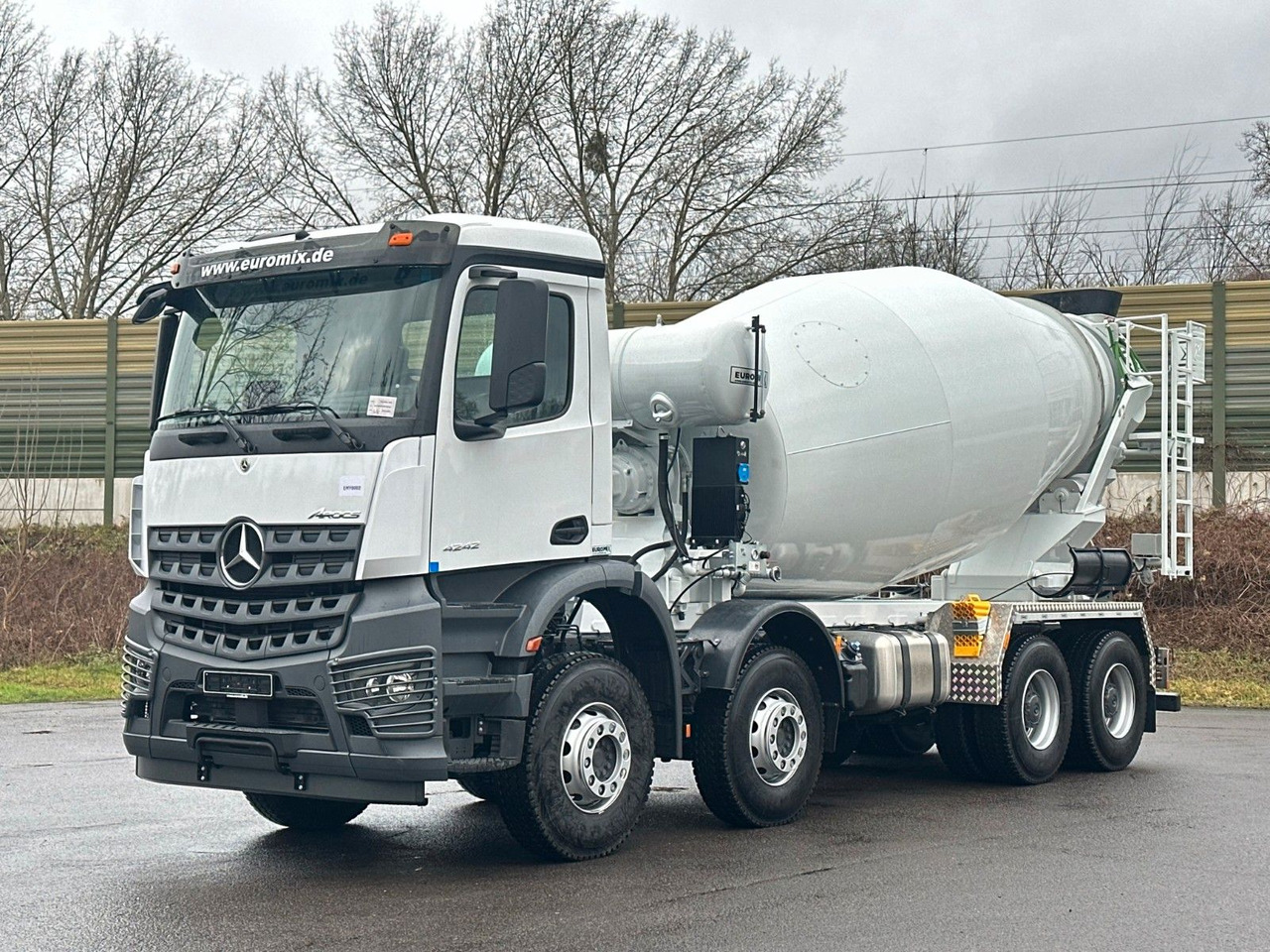 Mercedes-Benz AROCS 5 4242 8x4 Euro5 EuromixMTP EM 12m R - Automješalica: slika Mercedes-Benz AROCS 5 4242 8x4 Euro5 EuromixMTP EM 12m R - Automješalica Mercedes-Benz AROCS 5 4242 8x4 Euro5 EuromixMTP EM 12m R - Automješalica: slika Mercedes-Benz AROCS 5 4242 8x4 Euro5 EuromixMTP EM 12m R - Automješalica