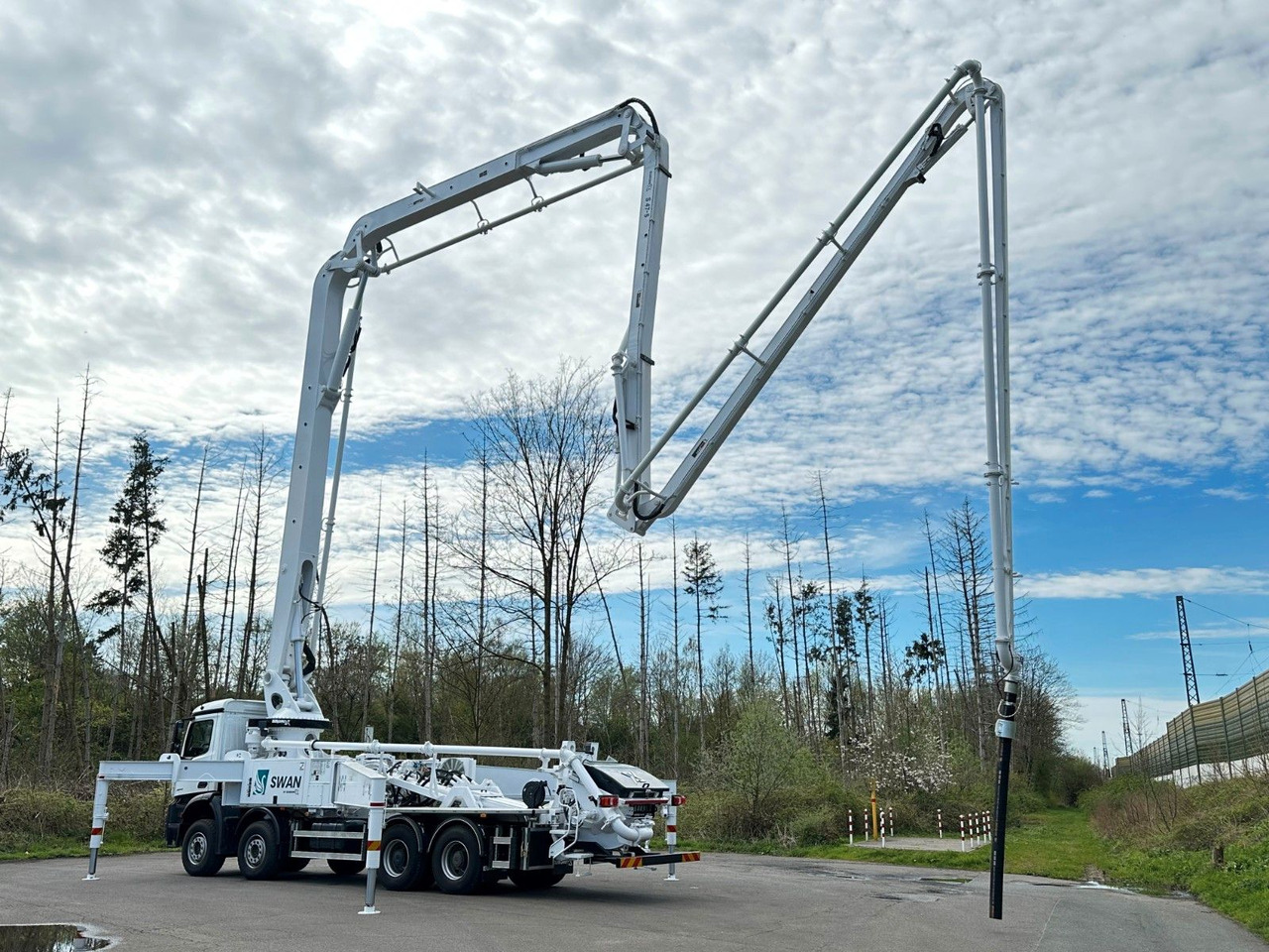 Mercedes-Benz Arocs 5 4542 8x4 SWAN TSP 47-5 160RZ ( 47m ) - Beton pumpa: slika Mercedes-Benz Arocs 5 4542 8x4 SWAN TSP 47-5 160RZ ( 47m ) - Beton pumpa Mercedes-Benz Arocs 5 4542 8x4 SWAN TSP 47-5 160RZ ( 47m ) - Beton pumpa: slika Mercedes-Benz Arocs 5 4542 8x4 SWAN TSP 47-5 160RZ ( 47m ) - Beton pumpa
