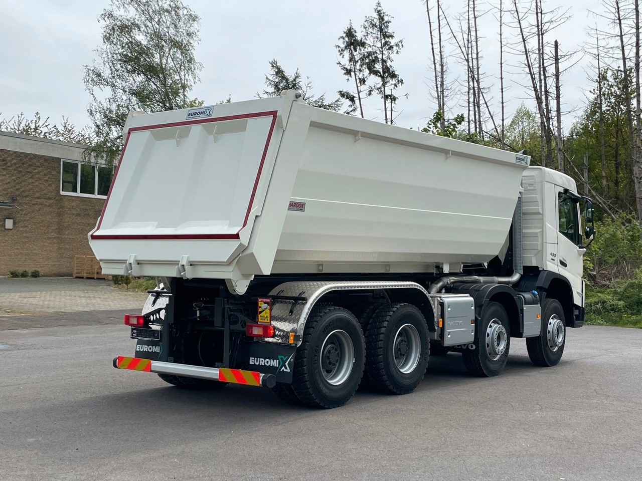 Volvo FMX 460 8x4 EuromixMTP EMK 20m³ Mulden Kipper - Kiper: slika Volvo FMX 460 8x4 EuromixMTP EMK 20m³ Mulden Kipper - Kiper Volvo FMX 460 8x4 EuromixMTP EMK 20m³ Mulden Kipper - Kiper: slika Volvo FMX 460 8x4 EuromixMTP EMK 20m³ Mulden Kipper - Kiper