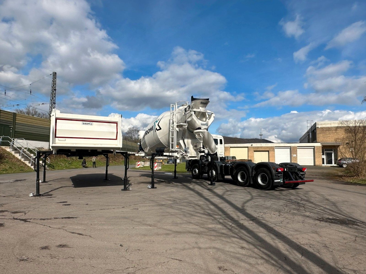 Volvo FMX 460 8x4 / WECHSELSYSTEM KIPPER+MISCHER Volvo FMX 460 8x4 / WECHSELSYSTEM KIPPER+MISCHER - Kiper: slika Volvo FMX 460 8x4 / WECHSELSYSTEM KIPPER+MISCHER Volvo FMX 460 8x4 / WECHSELSYSTEM KIPPER+MISCHER - Kiper Volvo FMX 460 8x4 / WECHSELSYSTEM KIPPER+MISCHER Volvo FMX 460 8x4 / WECHSELSYSTEM KIPPER+MISCHER - Kiper: slika Volvo FMX 460 8x4 / WECHSELSYSTEM KIPPER+MISCHER Volvo FMX 460 8x4 / WECHSELSYSTEM KIPPER+MISCHER - Kiper