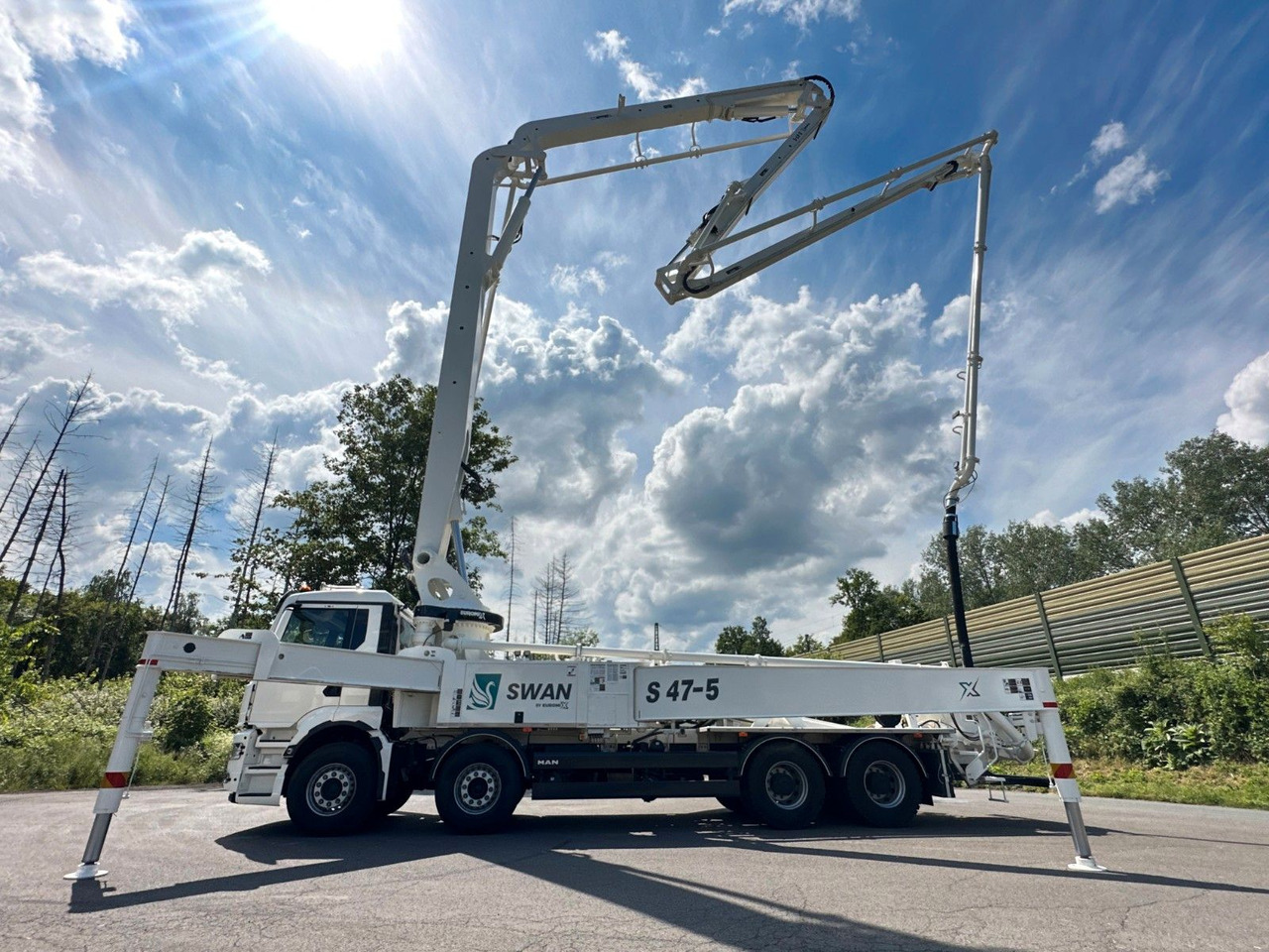 Volvo FMX 500 8x4 SWAN 47m Betonpumpe EuromixMTP - Beton pumpa: slika Volvo FMX 500 8x4 SWAN 47m Betonpumpe EuromixMTP - Beton pumpa Volvo FMX 500 8x4 SWAN 47m Betonpumpe EuromixMTP - Beton pumpa: slika Volvo FMX 500 8x4 SWAN 47m Betonpumpe EuromixMTP - Beton pumpa