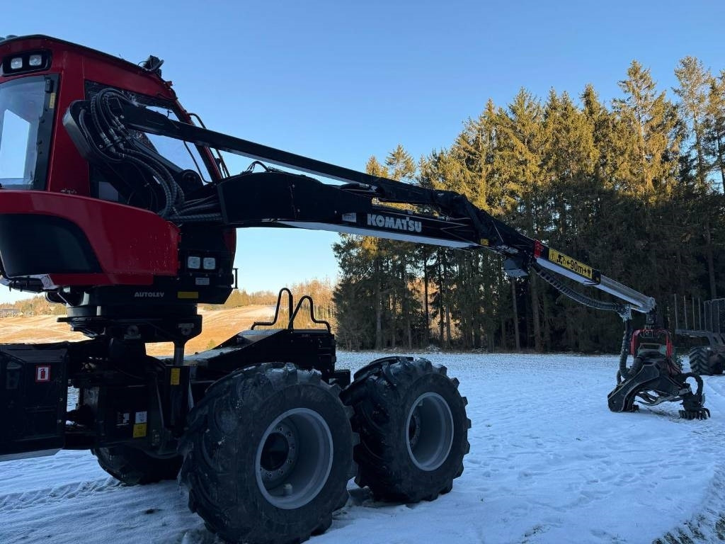 Komatsu 931 XC - Kombajn za šumarstvo: slika Komatsu 931 XC - Kombajn za šumarstvo Komatsu 931 XC - Kombajn za šumarstvo: slika Komatsu 931 XC - Kombajn za šumarstvo