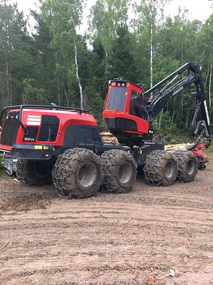 Komatsu 931 XC - Kombajn za šumarstvo: slika Komatsu 931 XC - Kombajn za šumarstvo Komatsu 931 XC - Kombajn za šumarstvo: slika Komatsu 931 XC - Kombajn za šumarstvo