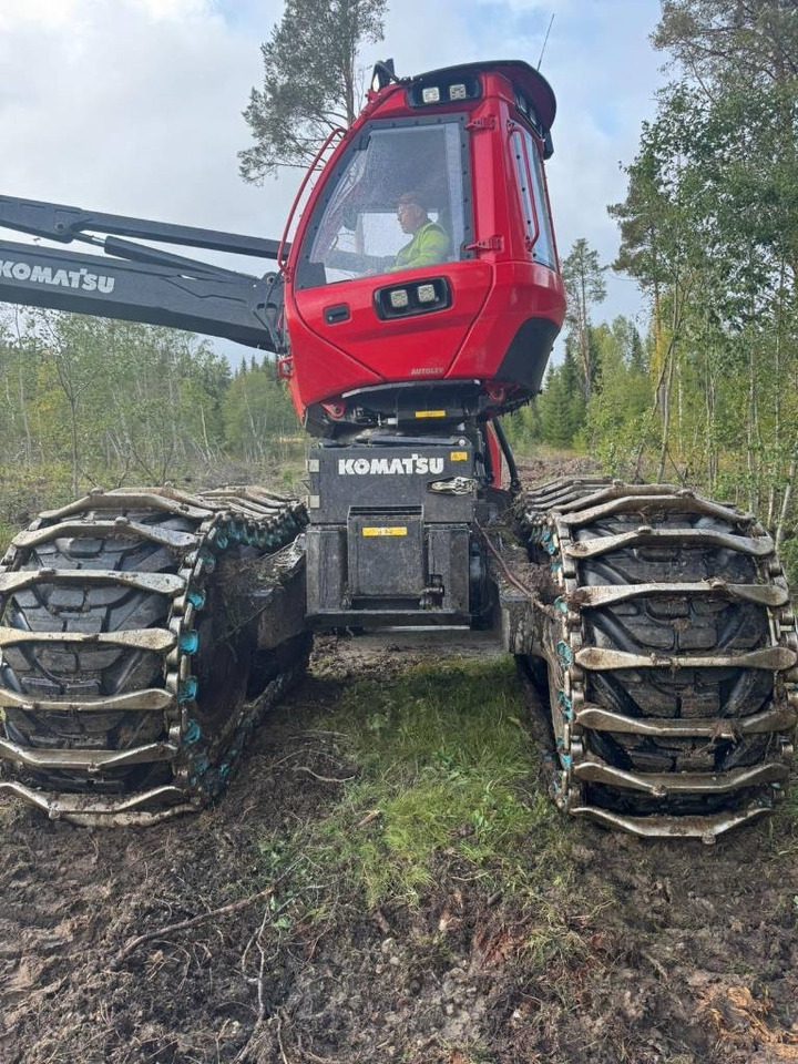 Komatsu 951 XC - Kombajn za šumarstvo: slika Komatsu 951 XC - Kombajn za šumarstvo Komatsu 951 XC - Kombajn za šumarstvo: slika Komatsu 951 XC - Kombajn za šumarstvo