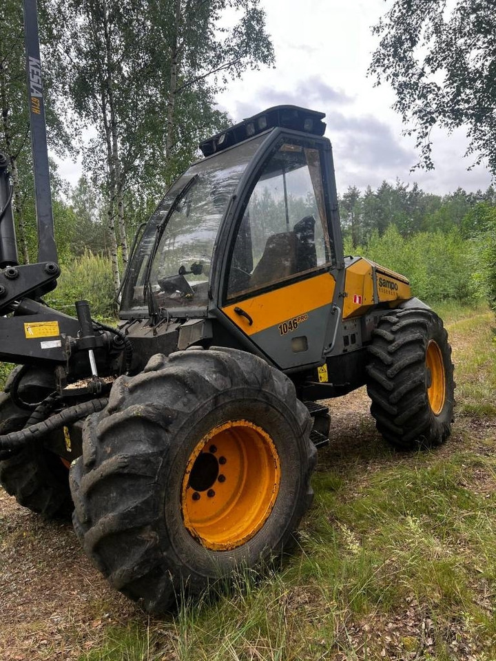Sampo-Rosenlew 1046 Pro - Kombajn za šumarstvo: slika Sampo-Rosenlew 1046 Pro - Kombajn za šumarstvo Sampo-Rosenlew 1046 Pro - Kombajn za šumarstvo: slika Sampo-Rosenlew 1046 Pro - Kombajn za šumarstvo