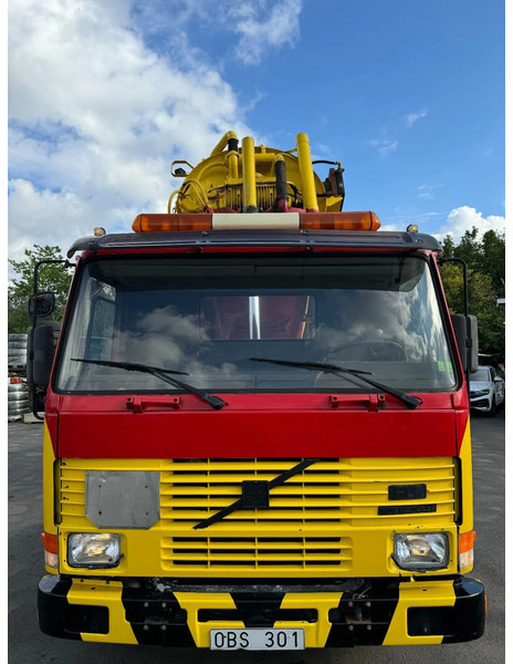 Volvo FL 10.320 4x2, Tipper 12m3 Sludge & Flushing Truck, with remote control, YM: 1990 - Vakum kamion: slika Volvo FL 10.320 4x2, Tipper 12m3 Sludge & Flushing Truck, with remote control, YM: 1990 - Vakum kamion Volvo FL 10.320 4x2, Tipper 12m3 Sludge & Flushing Truck, with remote control, YM: 1990 - Vakum kamion: slika Volvo FL 10.320 4x2, Tipper 12m3 Sludge & Flushing Truck, with remote control, YM: 1990 - Vakum kamion