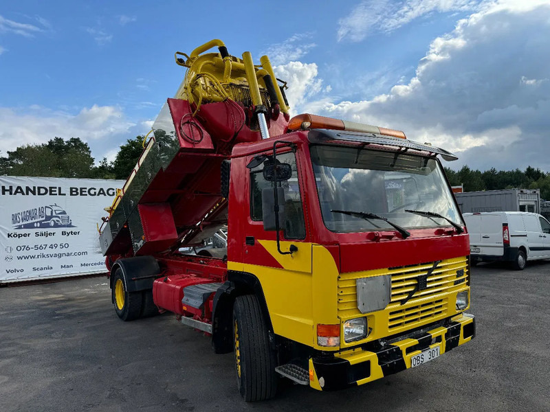 Volvo FL 10.320 4x2, Tipper 12m3 Sludge & Flushing Truck, with remote control, YM: 1990 - Vakum kamion: slika Volvo FL 10.320 4x2, Tipper 12m3 Sludge & Flushing Truck, with remote control, YM: 1990 - Vakum kamion Volvo FL 10.320 4x2, Tipper 12m3 Sludge & Flushing Truck, with remote control, YM: 1990 - Vakum kamion: slika Volvo FL 10.320 4x2, Tipper 12m3 Sludge & Flushing Truck, with remote control, YM: 1990 - Vakum kamion