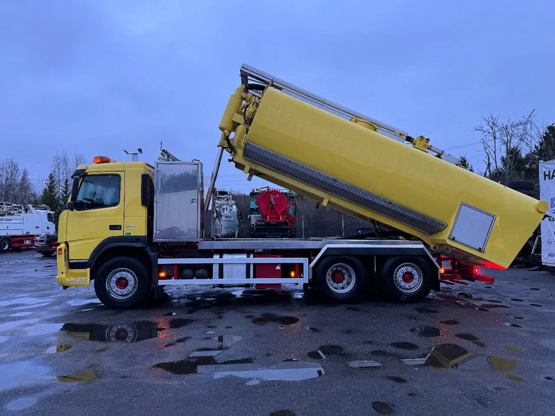 Volvo FM 380 6x2*4, Vacuum / High-pressure truck, 16m3, 2008 - Vakum kamion: slika Volvo FM 380 6x2*4, Vacuum / High-pressure truck, 16m3, 2008 - Vakum kamion Volvo FM 380 6x2*4, Vacuum / High-pressure truck, 16m3, 2008 - Vakum kamion: slika Volvo FM 380 6x2*4, Vacuum / High-pressure truck, 16m3, 2008 - Vakum kamion