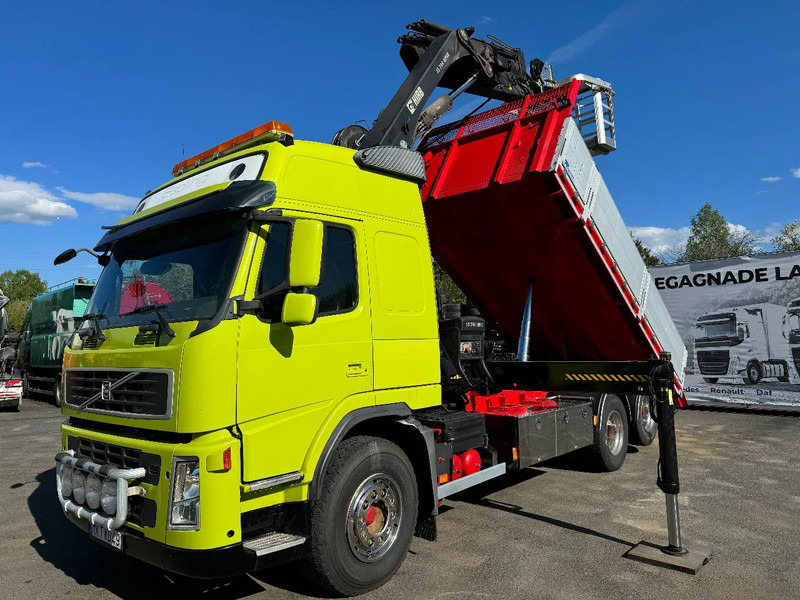Volvo FM 6x2, Tipper + Crane and Skylift, 2009 - Kiper, Kamion s kranom: slika Volvo FM 6x2, Tipper + Crane and Skylift, 2009 - Kiper, Kamion s kranom Volvo FM 6x2, Tipper + Crane and Skylift, 2009 - Kiper, Kamion s kranom: slika Volvo FM 6x2, Tipper + Crane and Skylift, 2009 - Kiper, Kamion s kranom