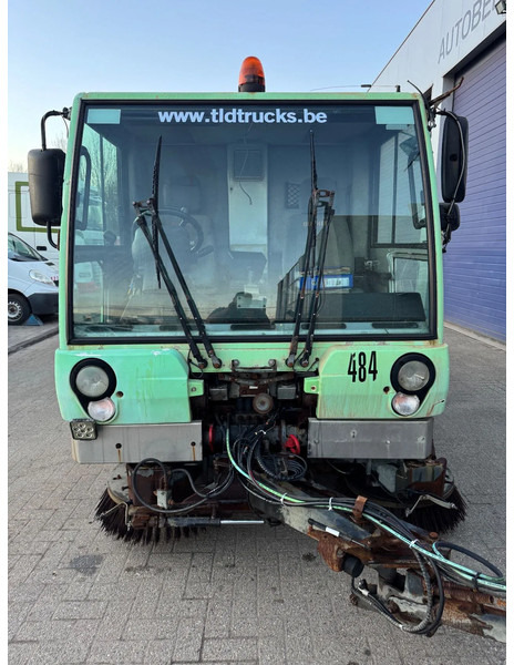 Bucher CITYCAT 5000SL **SWEEPER-BALAYEUSE** - Cestovna čistilica: slika Bucher CITYCAT 5000SL **SWEEPER-BALAYEUSE** - Cestovna čistilica Bucher CITYCAT 5000SL **SWEEPER-BALAYEUSE** - Cestovna čistilica: slika Bucher CITYCAT 5000SL **SWEEPER-BALAYEUSE** - Cestovna čistilica