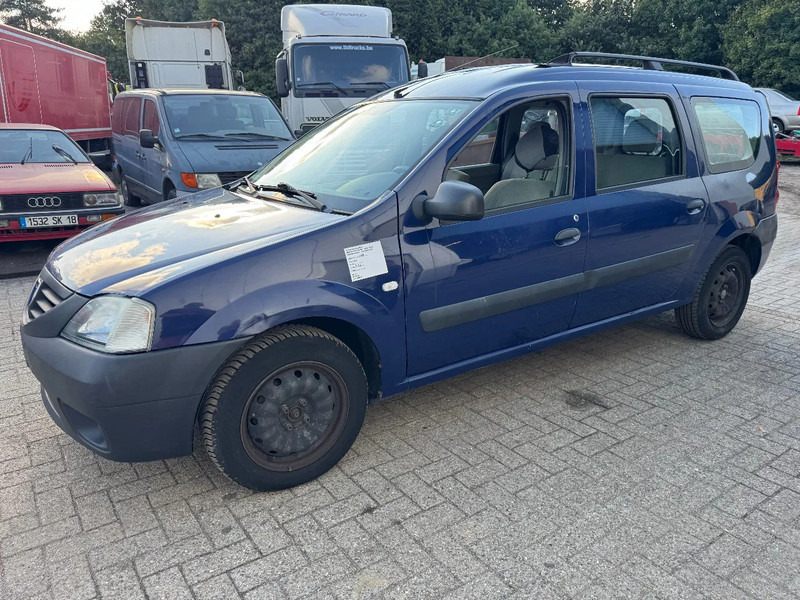 Dacia Logan **EURO 4** - Automobil: slika Dacia Logan **EURO 4** - Automobil Dacia Logan **EURO 4** - Automobil: slika Dacia Logan **EURO 4** - Automobil