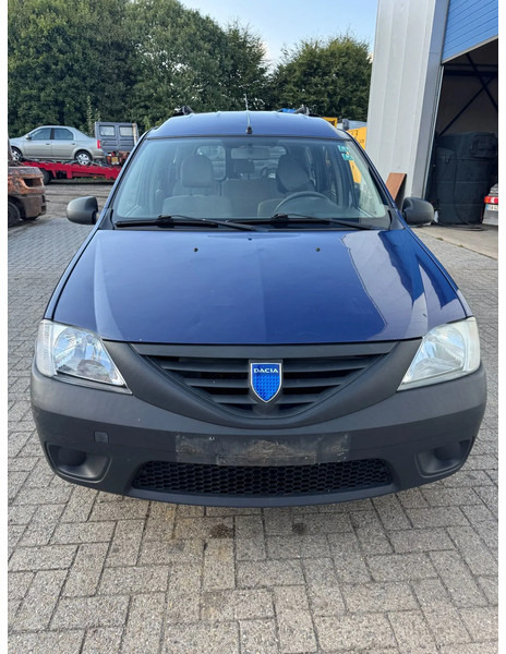 Dacia Logan **EURO 4** - Automobil: slika Dacia Logan **EURO 4** - Automobil Dacia Logan **EURO 4** - Automobil: slika Dacia Logan **EURO 4** - Automobil