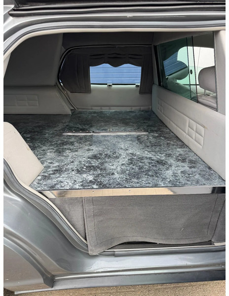 Automobil Ford VICTORIA CROWN **CORBILLARD-HEARSE-BESTATTUNGSWAGEN**: slika Automobil Ford VICTORIA CROWN **CORBILLARD-HEARSE-BESTATTUNGSWAGEN**