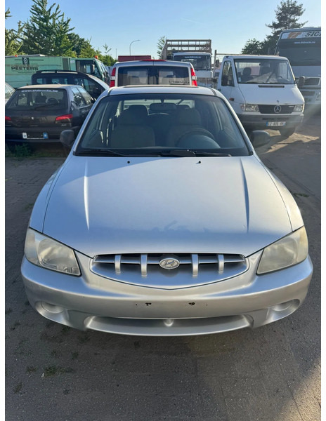 Hyundai Accent **PETROL-ESSENCE-BELGIUM CAR** - Limuzina: slika Hyundai Accent **PETROL-ESSENCE-BELGIUM CAR** - Limuzina Hyundai Accent **PETROL-ESSENCE-BELGIUM CAR** - Limuzina: slika Hyundai Accent **PETROL-ESSENCE-BELGIUM CAR** - Limuzina