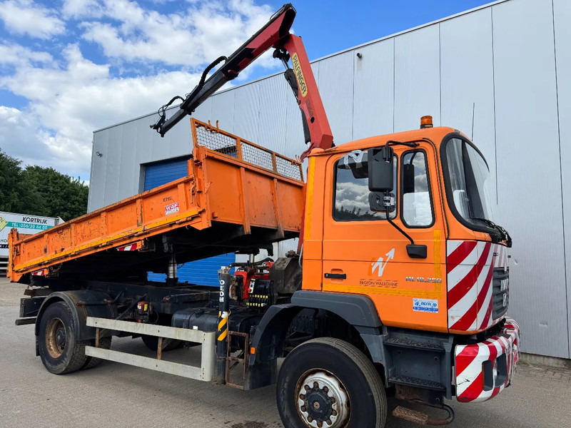 MAN ME 18.250 4X4 **4X4-TIPPER+PALFINGER PK7501-BELGIAN TRUCK** - Kiper, Kamion s kranom: slika MAN ME 18.250 4X4 **4X4-TIPPER+PALFINGER PK7501-BELGIAN TRUCK** - Kiper, Kamion s kranom MAN ME 18.250 4X4 **4X4-TIPPER+PALFINGER PK7501-BELGIAN TRUCK** - Kiper, Kamion s kranom: slika MAN ME 18.250 4X4 **4X4-TIPPER+PALFINGER PK7501-BELGIAN TRUCK** - Kiper, Kamion s kranom