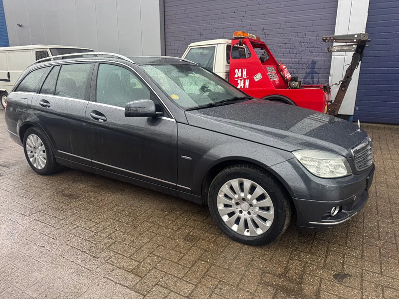 Mercedes-Benz C-Klasse **C200CDI-EURO 5-BELGIAN ORIGINE** - Automobil: slika Mercedes-Benz C-Klasse **C200CDI-EURO 5-BELGIAN ORIGINE** - Automobil Mercedes-Benz C-Klasse **C200CDI-EURO 5-BELGIAN ORIGINE** - Automobil: slika Mercedes-Benz C-Klasse **C200CDI-EURO 5-BELGIAN ORIGINE** - Automobil