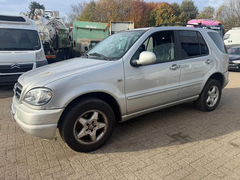 Mercedes-Benz M-Klasse ML **270CDI-AIRCO-FRENCH CAR** - SUV: slika Mercedes-Benz M-Klasse ML **270CDI-AIRCO-FRENCH CAR** - SUV Mercedes-Benz M-Klasse ML **270CDI-AIRCO-FRENCH CAR** - SUV: slika Mercedes-Benz M-Klasse ML **270CDI-AIRCO-FRENCH CAR** - SUV