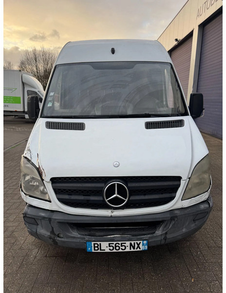 Mercedes-Benz Sprinter 310 - Mali kombi: slika Mercedes-Benz Sprinter 310 - Mali kombi Mercedes-Benz Sprinter 310 - Mali kombi: slika Mercedes-Benz Sprinter 310 - Mali kombi