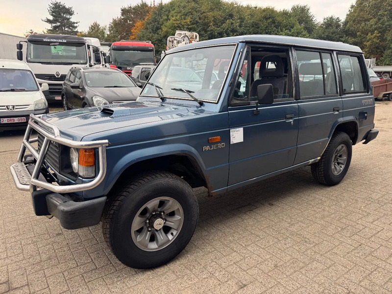 Mitsubishi Pajero **LONG CHASSIS-7SEATS-DIESEL** - Automobil: slika Mitsubishi Pajero **LONG CHASSIS-7SEATS-DIESEL** - Automobil Mitsubishi Pajero **LONG CHASSIS-7SEATS-DIESEL** - Automobil: slika Mitsubishi Pajero **LONG CHASSIS-7SEATS-DIESEL** - Automobil