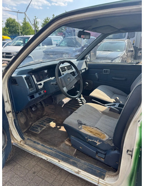 Pick-up Nissan King-cab **DIESEL-4X4**: slika Pick-up Nissan King-cab **DIESEL-4X4**