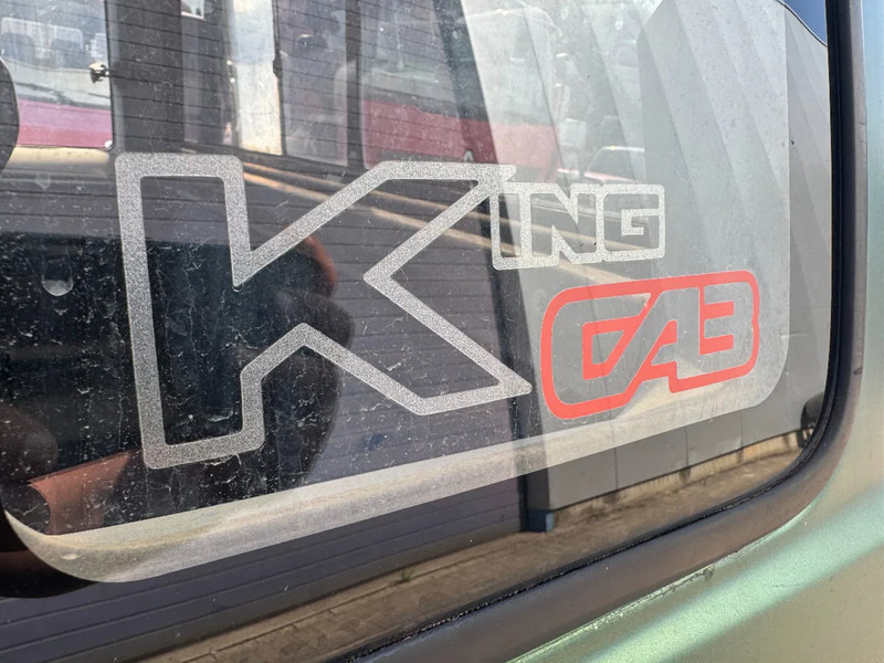 Pick-up Nissan King-cab **DIESEL-4X4**: slika Pick-up Nissan King-cab **DIESEL-4X4**