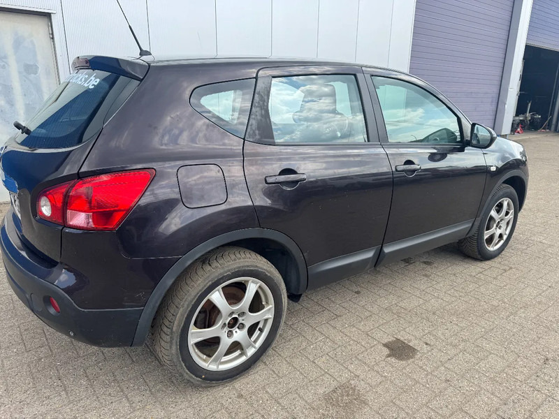 Nissan QASHQAI **DIESEL-AIRCO** - SUV: slika Nissan QASHQAI **DIESEL-AIRCO** - SUV Nissan QASHQAI **DIESEL-AIRCO** - SUV: slika Nissan QASHQAI **DIESEL-AIRCO** - SUV