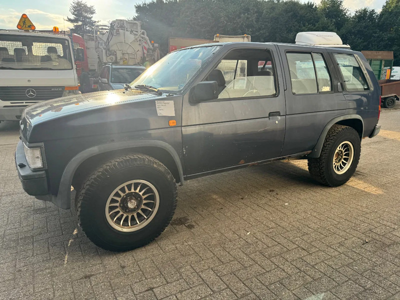Nissan Terrano **4X4-DIESEL-LONG CHASSIS** - Automobil: slika Nissan Terrano **4X4-DIESEL-LONG CHASSIS** - Automobil Nissan Terrano **4X4-DIESEL-LONG CHASSIS** - Automobil: slika Nissan Terrano **4X4-DIESEL-LONG CHASSIS** - Automobil