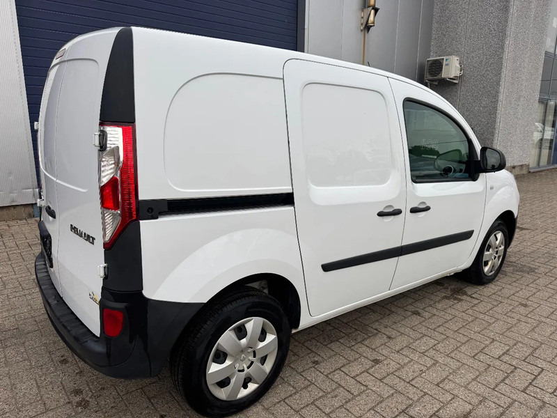 Renault Kangoo **EURO 6D-AIRCO-59KW** - Mali kombi: slika Renault Kangoo **EURO 6D-AIRCO-59KW** - Mali kombi Renault Kangoo **EURO 6D-AIRCO-59KW** - Mali kombi: slika Renault Kangoo **EURO 6D-AIRCO-59KW** - Mali kombi