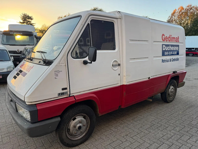 Renault Master **T35D-CAMIONETTE FRANCAIS** - Furgon: slika Renault Master **T35D-CAMIONETTE FRANCAIS** - Furgon Renault Master **T35D-CAMIONETTE FRANCAIS** - Furgon: slika Renault Master **T35D-CAMIONETTE FRANCAIS** - Furgon