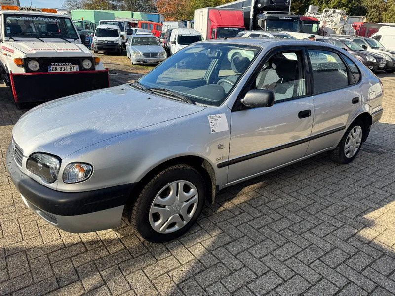 Toyota Corolla **BELGIAN CAR-PETROL** - Limuzina: slika Toyota Corolla **BELGIAN CAR-PETROL** - Limuzina Toyota Corolla **BELGIAN CAR-PETROL** - Limuzina: slika Toyota Corolla **BELGIAN CAR-PETROL** - Limuzina