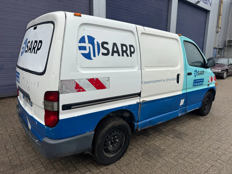 Toyota HiAce **DIESEL-FRENCH VAN** - Mali kombi: slika Toyota HiAce **DIESEL-FRENCH VAN** - Mali kombi Toyota HiAce **DIESEL-FRENCH VAN** - Mali kombi: slika Toyota HiAce **DIESEL-FRENCH VAN** - Mali kombi