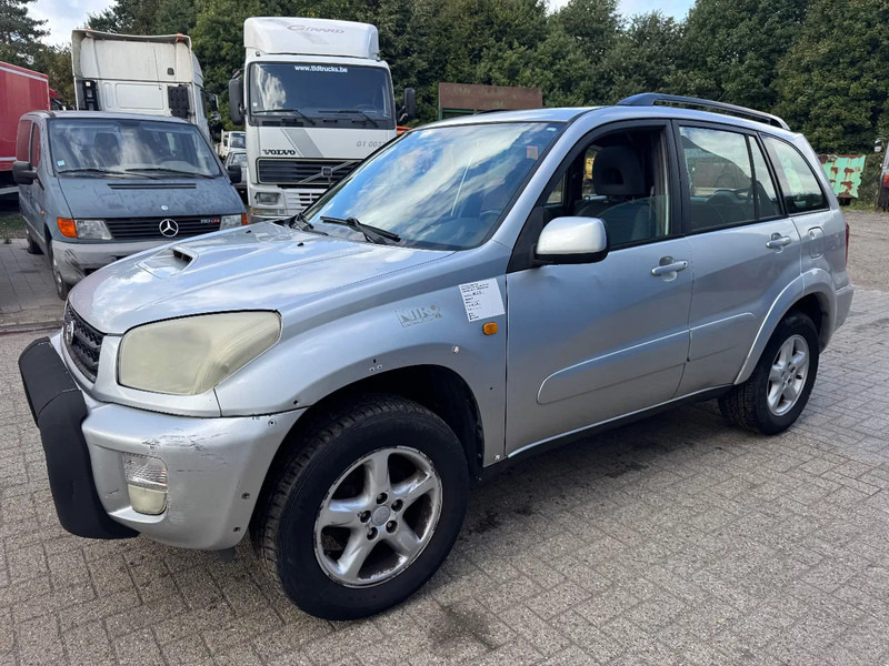 Toyota RAV4 **AIRCO-CLIME-5DOOR** - SUV: slika Toyota RAV4 **AIRCO-CLIME-5DOOR** - SUV Toyota RAV4 **AIRCO-CLIME-5DOOR** - SUV: slika Toyota RAV4 **AIRCO-CLIME-5DOOR** - SUV