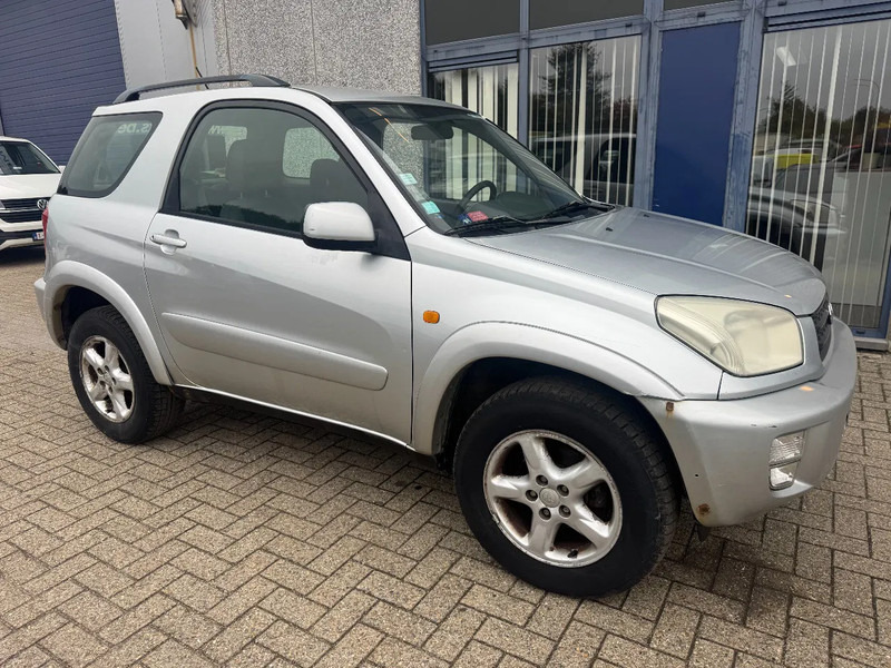 Toyota RAV4 **PETROL-AIRCO** - Automobil: slika Toyota RAV4 **PETROL-AIRCO** - Automobil Toyota RAV4 **PETROL-AIRCO** - Automobil: slika Toyota RAV4 **PETROL-AIRCO** - Automobil