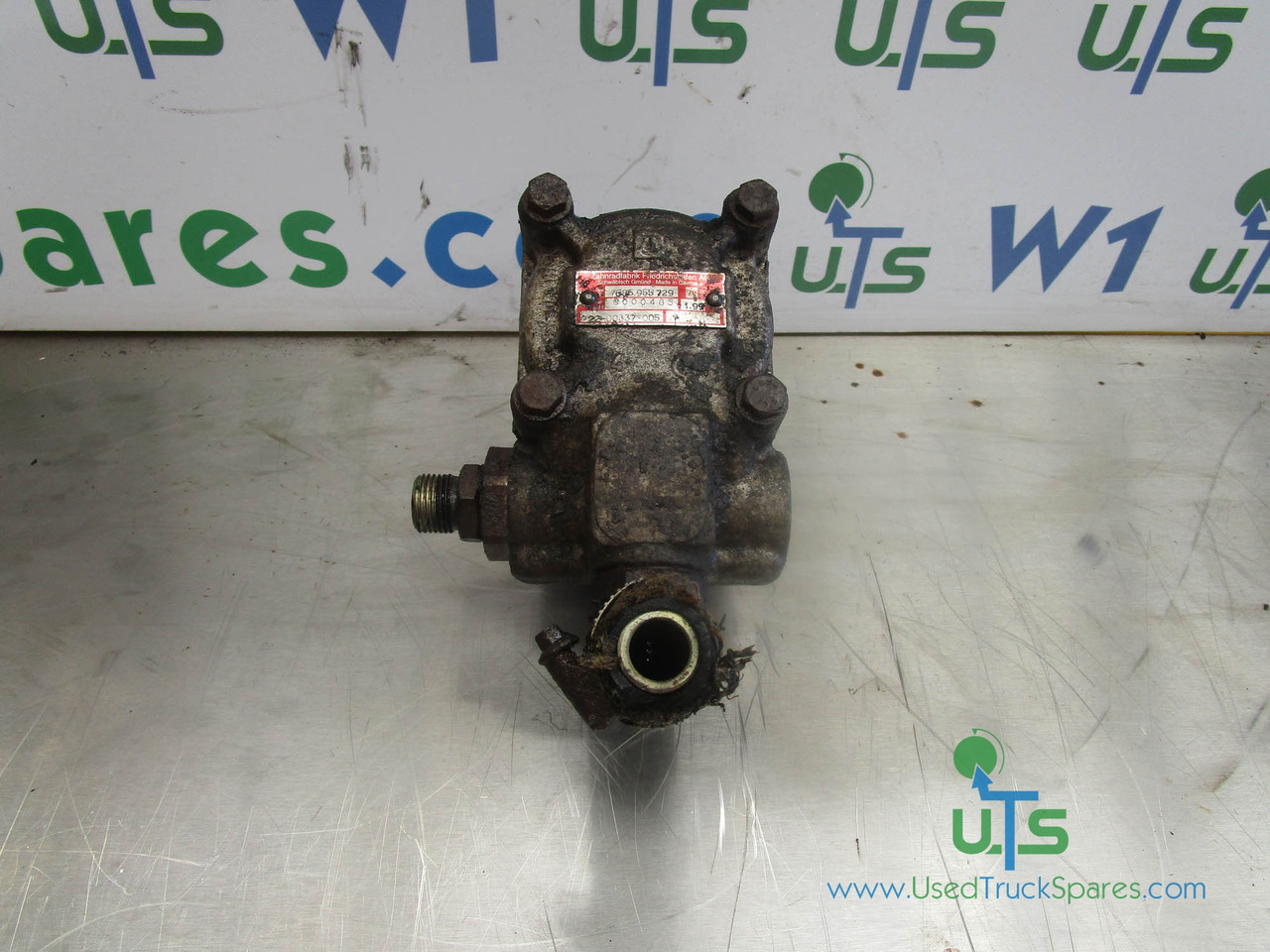 CAT C10 / C12 ZF POWER STEERING PUMP P/NO 7685955729 - Upravljački mehanizam za Kamion: slika CAT C10 / C12 ZF POWER STEERING PUMP P/NO 7685955729 - Upravljački mehanizam za Kamion CAT C10 / C12 ZF POWER STEERING PUMP P/NO 7685955729 - Upravljački mehanizam za Kamion: slika CAT C10 / C12 ZF POWER STEERING PUMP P/NO 7685955729 - Upravljački mehanizam za Kamion