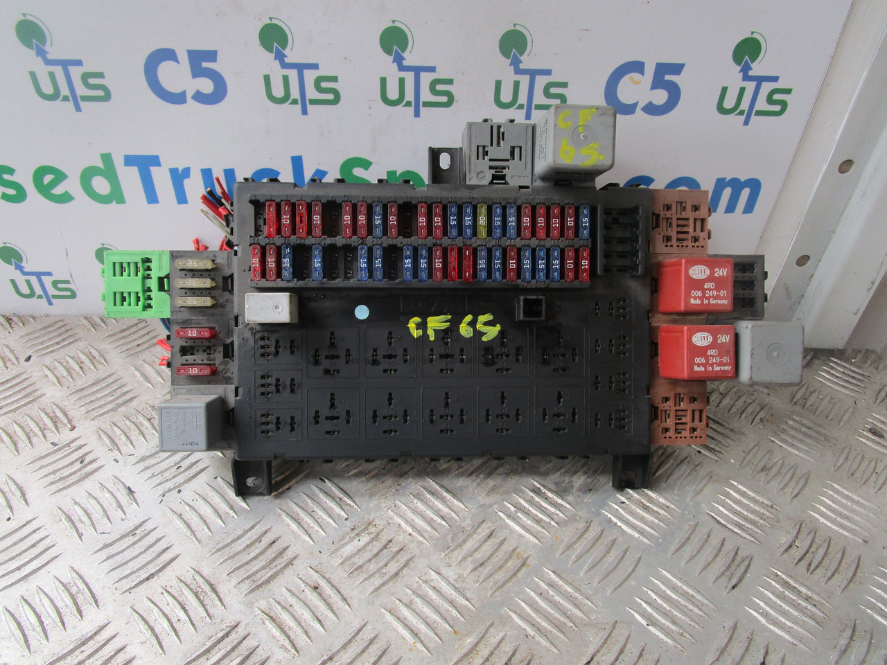 DAF CF 65 FUSEBOARD P/NO 518685102/02 - Električni sustav za Kamion: slika DAF CF 65 FUSEBOARD P/NO 518685102/02 - Električni sustav za Kamion DAF CF 65 FUSEBOARD P/NO 518685102/02 - Električni sustav za Kamion: slika DAF CF 65 FUSEBOARD P/NO 518685102/02 - Električni sustav za Kamion