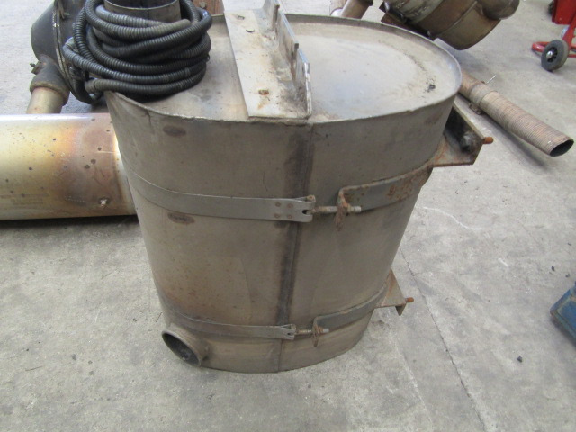 DAF LF 55 CAT/DPF EURO 5 FITS 220/250 - Ispušni sustav za Kamion: slika DAF LF 55 CAT/DPF EURO 5 FITS 220/250 - Ispušni sustav za Kamion DAF LF 55 CAT/DPF EURO 5 FITS 220/250 - Ispušni sustav za Kamion: slika DAF LF 55 CAT/DPF EURO 5 FITS 220/250 - Ispušni sustav za Kamion