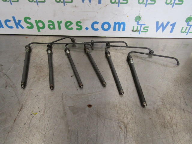 DAF XF 105 460 (MX340SI) INJECTOR PIPE & SLEEVES SET (6) - Motor i dijelovi za Kamion: slika DAF XF 105 460 (MX340SI) INJECTOR PIPE & SLEEVES SET (6) - Motor i dijelovi za Kamion DAF XF 105 460 (MX340SI) INJECTOR PIPE & SLEEVES SET (6) - Motor i dijelovi za Kamion: slika DAF XF 105 460 (MX340SI) INJECTOR PIPE & SLEEVES SET (6) - Motor i dijelovi za Kamion