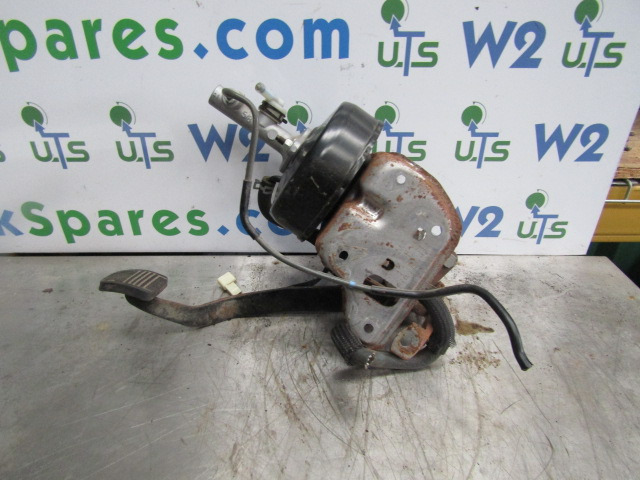 HINO 300 SERIES CLUTCH SERVO COMPLETE P/NO 131030-30030 - Motor i dijelovi za Kamion: slika HINO 300 SERIES CLUTCH SERVO COMPLETE P/NO 131030-30030 - Motor i dijelovi za Kamion HINO 300 SERIES CLUTCH SERVO COMPLETE P/NO 131030-30030 - Motor i dijelovi za Kamion: slika HINO 300 SERIES CLUTCH SERVO COMPLETE P/NO 131030-30030 - Motor i dijelovi za Kamion