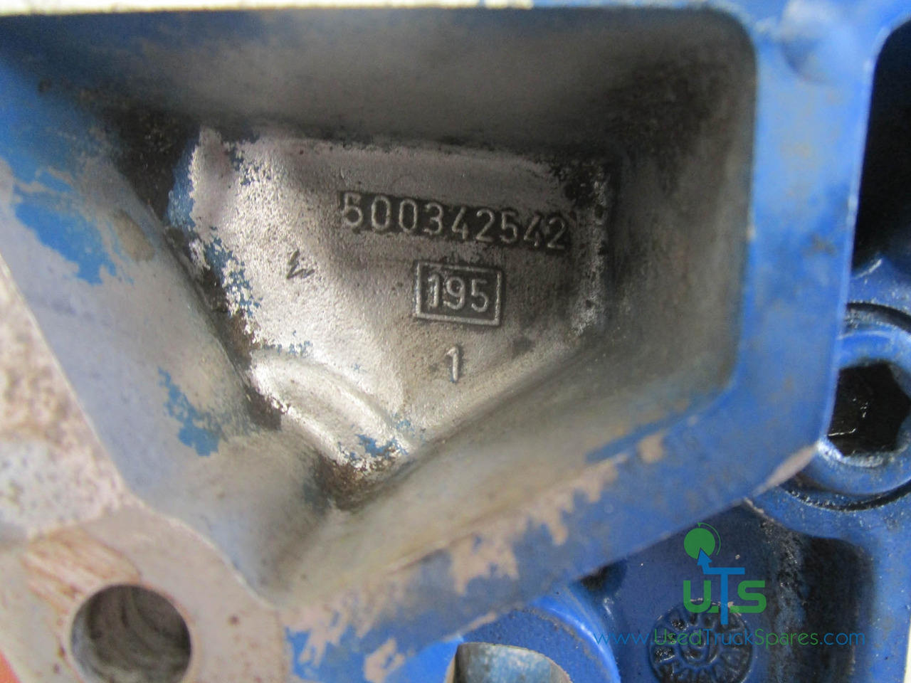 IVECO CURSOR 8 FUEL FILTER HOUSING P/NO 500342542 - Motor i dijelovi za Kamion: slika IVECO CURSOR 8 FUEL FILTER HOUSING P/NO 500342542 - Motor i dijelovi za Kamion IVECO CURSOR 8 FUEL FILTER HOUSING P/NO 500342542 - Motor i dijelovi za Kamion: slika IVECO CURSOR 8 FUEL FILTER HOUSING P/NO 500342542 - Motor i dijelovi za Kamion