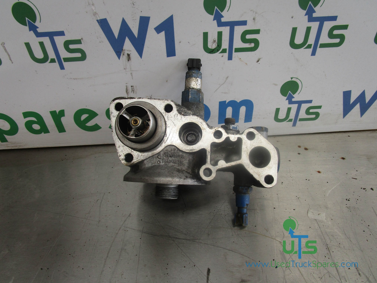 IVECO CURSOR 8 OIL FILTER HOUSING P/NO 504070785 - Motor i dijelovi za Kamion: slika IVECO CURSOR 8 OIL FILTER HOUSING P/NO 504070785 - Motor i dijelovi za Kamion IVECO CURSOR 8 OIL FILTER HOUSING P/NO 504070785 - Motor i dijelovi za Kamion: slika IVECO CURSOR 8 OIL FILTER HOUSING P/NO 504070785 - Motor i dijelovi za Kamion