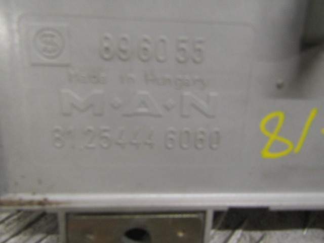 MAN 18.225 (2000 SERIES) FUSE BOARD P/NO 81.25444.6060 - Električni sustav za Kamion: slika MAN 18.225 (2000 SERIES) FUSE BOARD P/NO 81.25444.6060 - Električni sustav za Kamion MAN 18.225 (2000 SERIES) FUSE BOARD P/NO 81.25444.6060 - Električni sustav za Kamion: slika MAN 18.225 (2000 SERIES) FUSE BOARD P/NO 81.25444.6060 - Električni sustav za Kamion