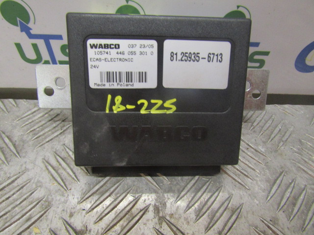 MAN M2000 18.225 ECAS ECU P/NO 81.25935.6713 - Upravljačka jedinica (ECU) za Kamion: slika MAN M2000 18.225 ECAS ECU P/NO 81.25935.6713 - Upravljačka jedinica (ECU) za Kamion MAN M2000 18.225 ECAS ECU P/NO 81.25935.6713 - Upravljačka jedinica (ECU) za Kamion: slika MAN M2000 18.225 ECAS ECU P/NO 81.25935.6713 - Upravljačka jedinica (ECU) za Kamion