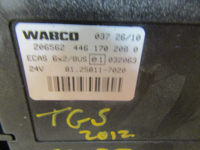 MAN TGS ECAS ECU WABCO P/NO 446 170 2080 / MAN P/NO 81.25811.7020 - Upravljačka jedinica (ECU) za Kamion: slika MAN TGS ECAS ECU WABCO P/NO 446 170 2080 / MAN P/NO 81.25811.7020 - Upravljačka jedinica (ECU) za Kamion MAN TGS ECAS ECU WABCO P/NO 446 170 2080 / MAN P/NO 81.25811.7020 - Upravljačka jedinica (ECU) za Kamion: slika MAN TGS ECAS ECU WABCO P/NO 446 170 2080 / MAN P/NO 81.25811.7020 - Upravljačka jedinica (ECU) za Kamion