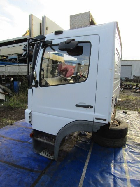 MERCEDES ATEGO 13TON CAB EX 2011 - Kabina za Kamion: slika MERCEDES ATEGO 13TON CAB EX 2011 - Kabina za Kamion MERCEDES ATEGO 13TON CAB EX 2011 - Kabina za Kamion: slika MERCEDES ATEGO 13TON CAB EX 2011 - Kabina za Kamion
